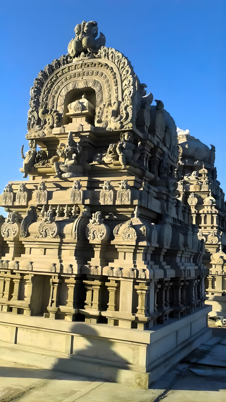 South Indian temple gopuram representing Dravidian Hindu temple architecture